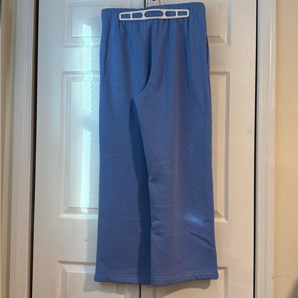 No Boundaries Light Blue Wide Leg Fleece Sweatpants. L NWOT